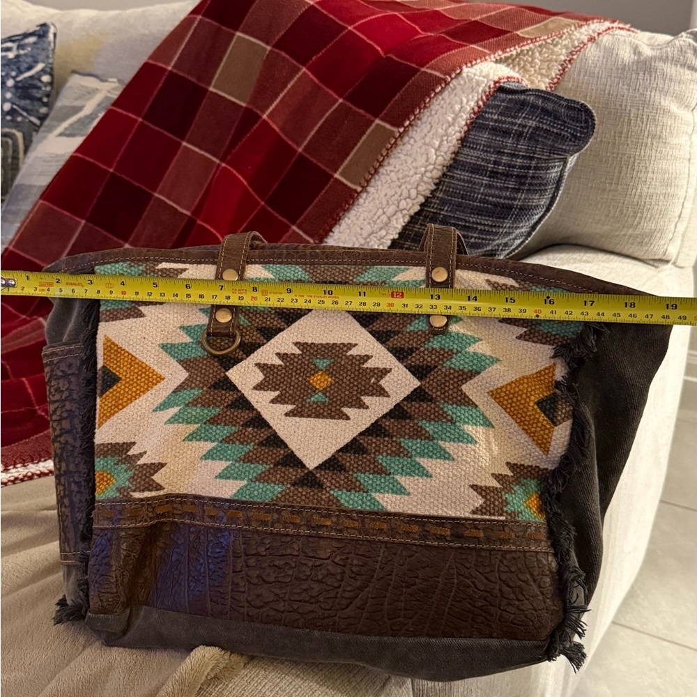 Myra Bag Aztec Pattern Shoulder Bag With Brown Ac… - image 8